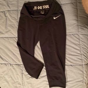 Nike Dri Fit Cropped Sweats